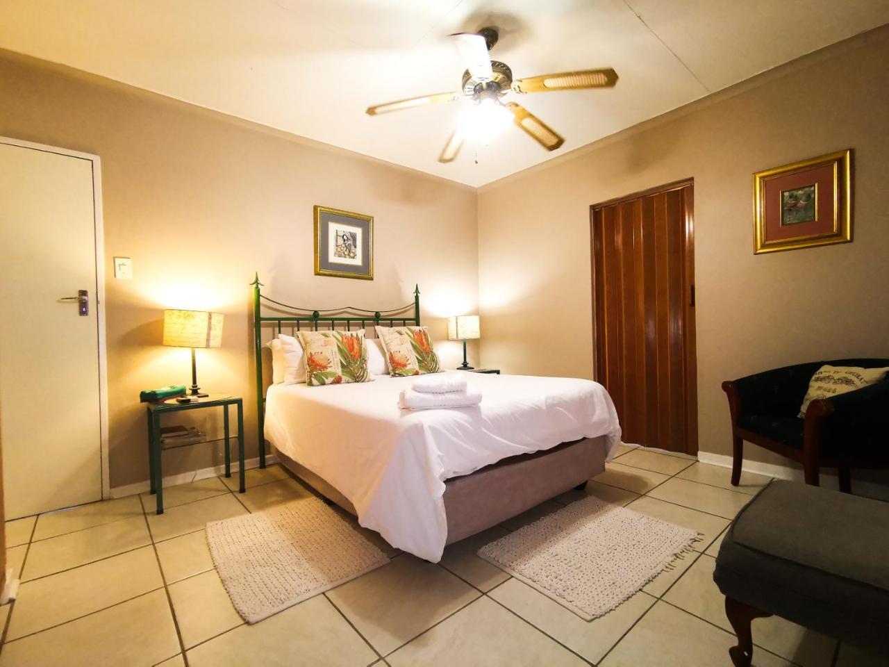 Loerie Guesthouse Hoedspruit Esterno foto